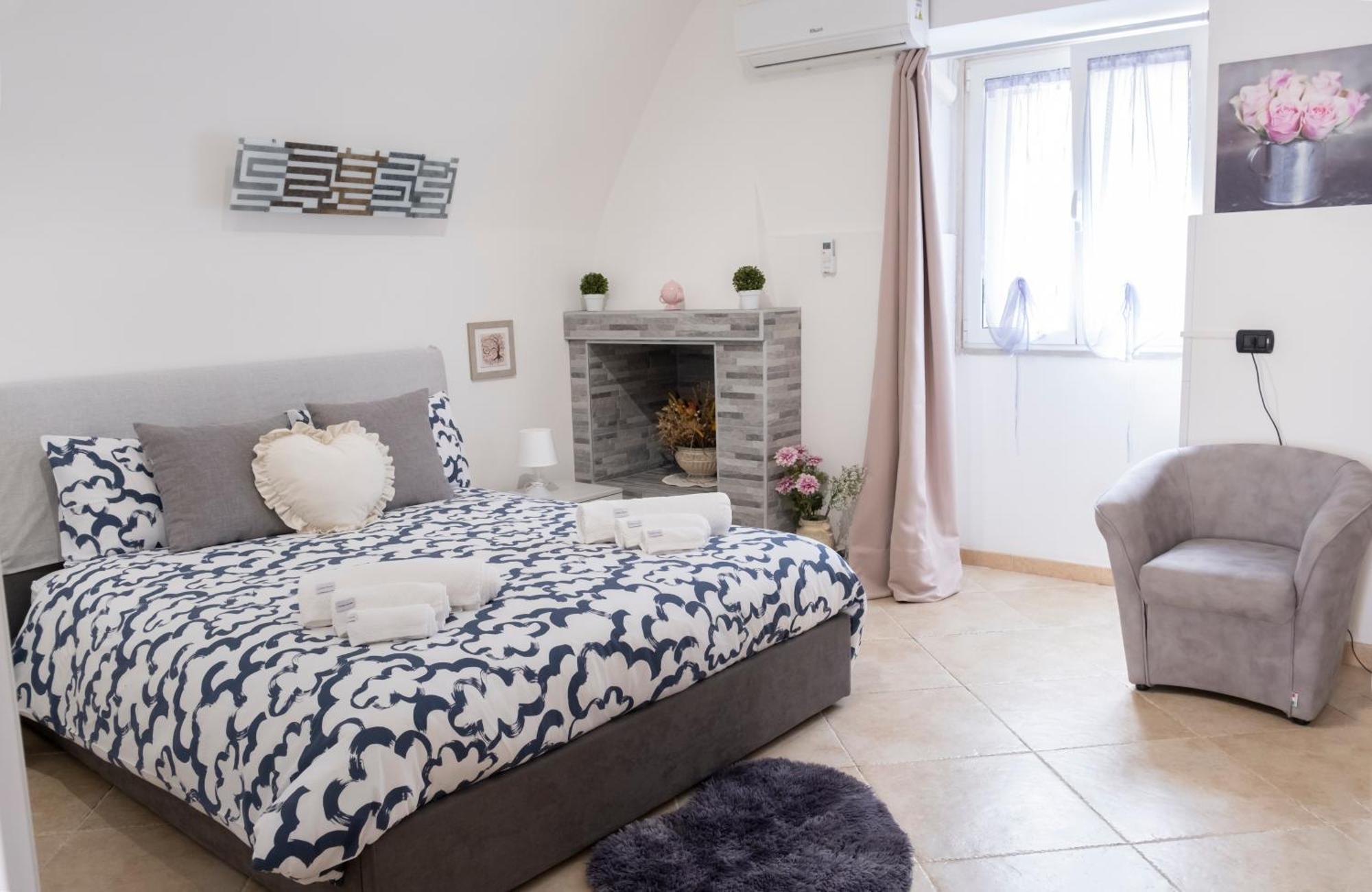 Elly's House